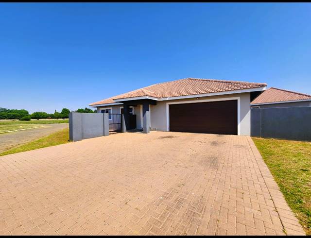 3 BEDROOM HOUSE FOR SALE IN ARCON PARK